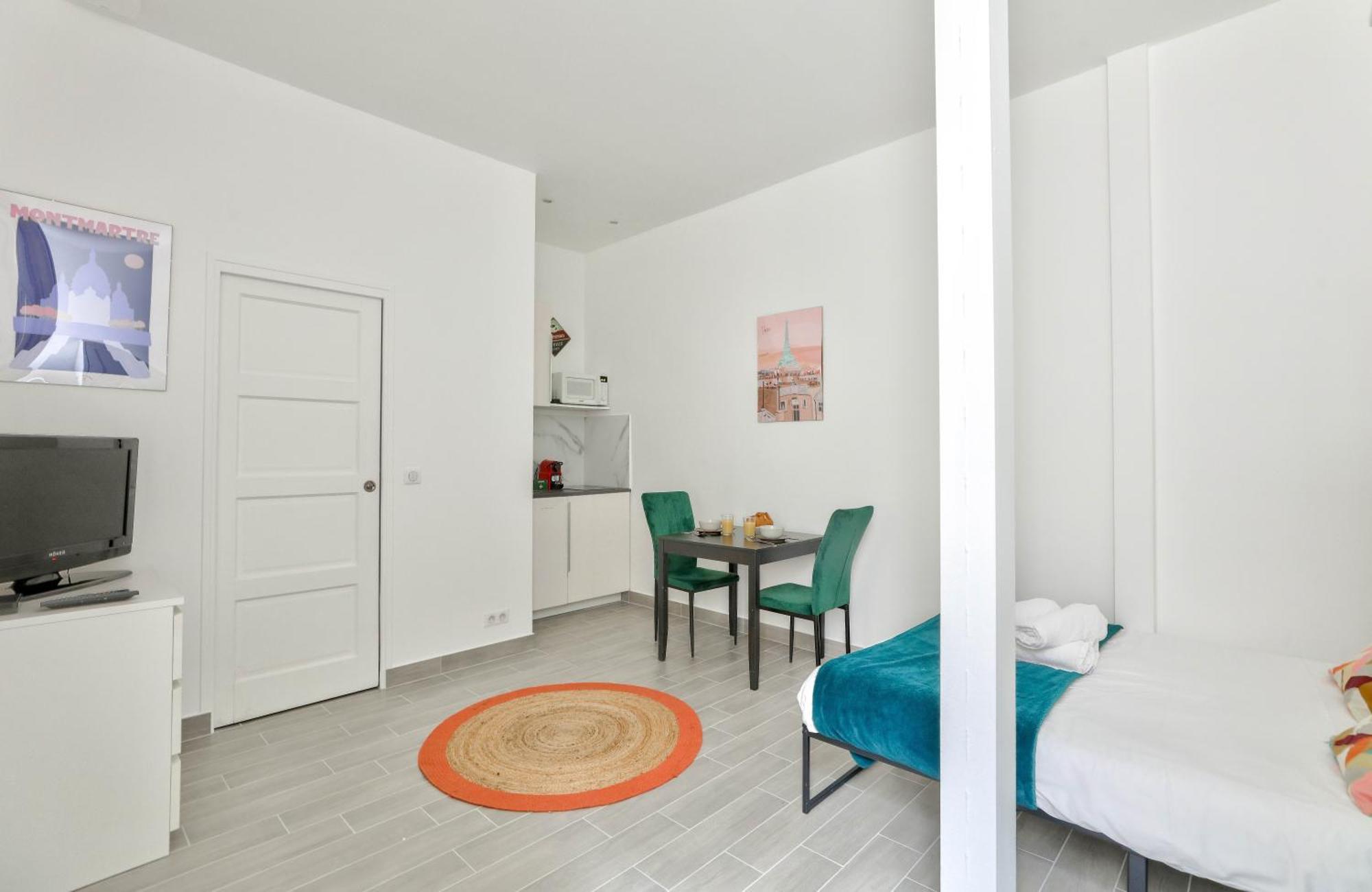 New & Design Studios In The Heart Of Le Marais Париж Екстериор снимка