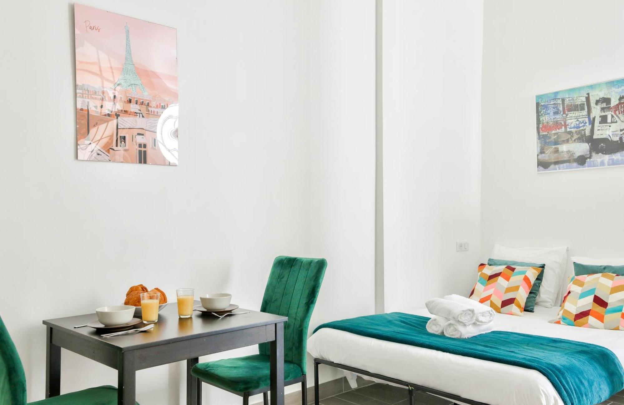 New & Design Studios In The Heart Of Le Marais Париж Екстериор снимка